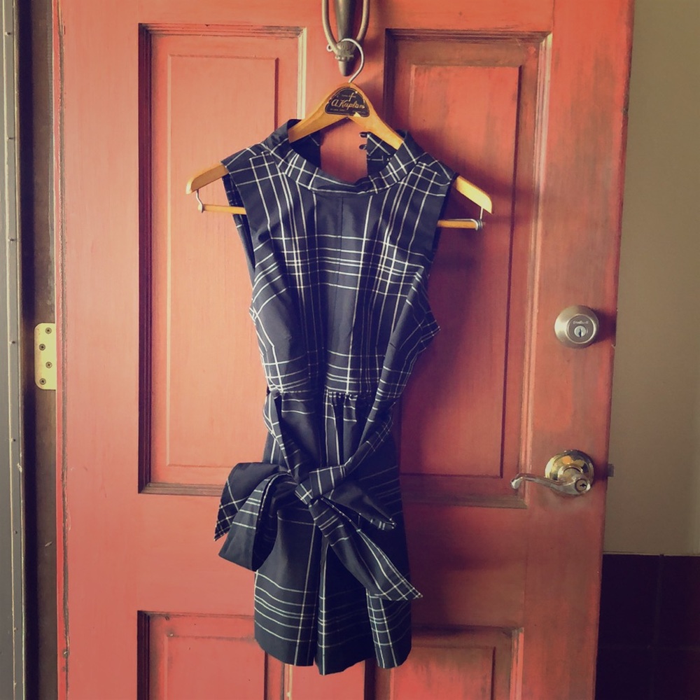 Black plaid top